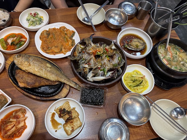 Eomeoni Ganjang Gaejang (Soy Crab) 4