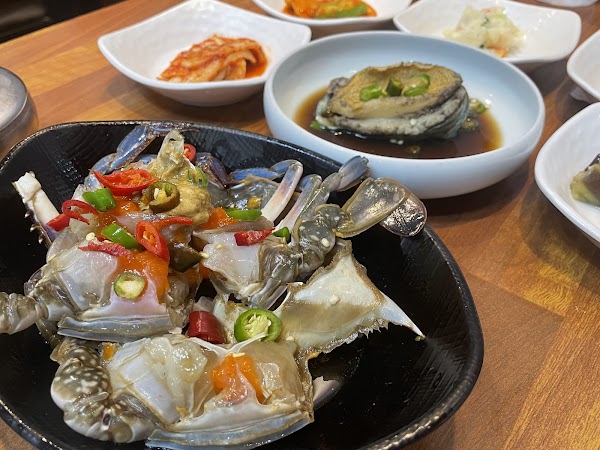 Eomeoni Ganjang Gaejang (Soy Crab) 3