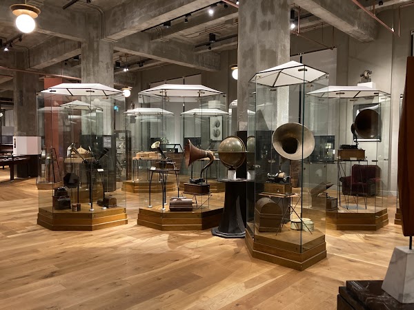 Intermediatheque 1