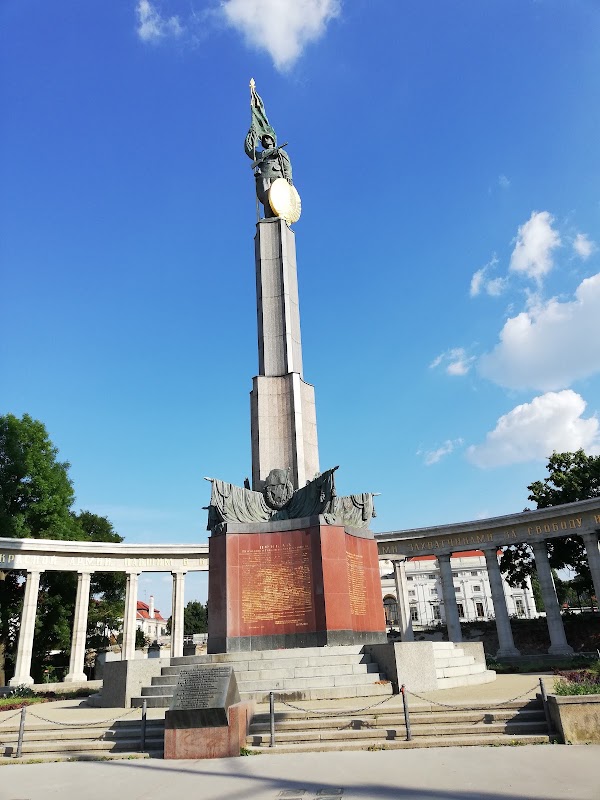 Schwarzenbergplatz 4