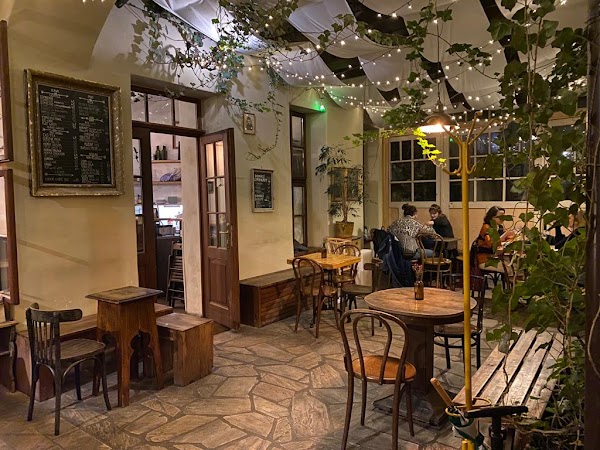 CAFÉ CLUB MÍŠEŇSKÁ