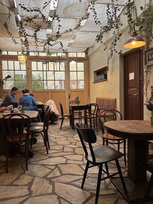 CAFÉ CLUB MÍŠEŇSKÁ 3