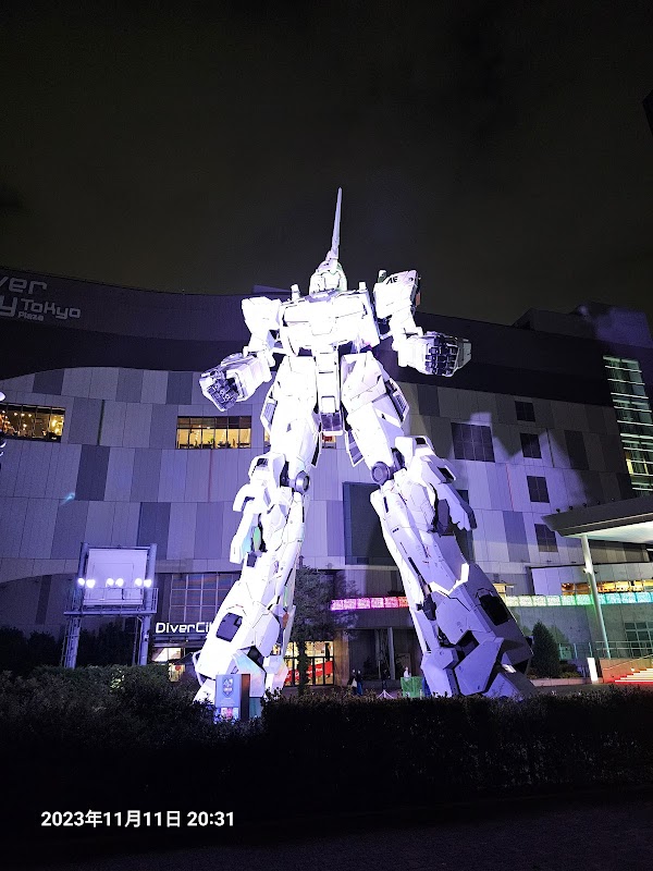 Unicorn Gundam 4