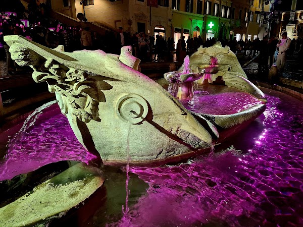 Fontana della Barcaccia 3