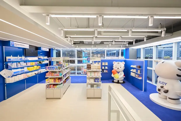 명동타운레디영약국 (Myeongdong Town Ready Young Pharmacy) 3