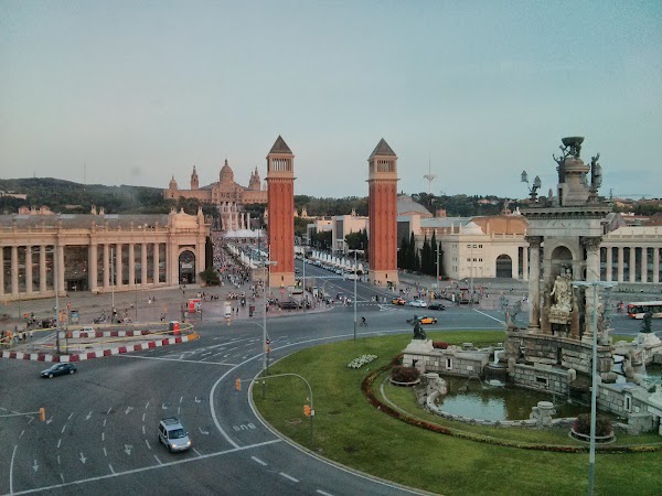 Plaça de Josep Puig i Cadafalch