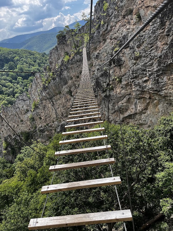 Hikes 28