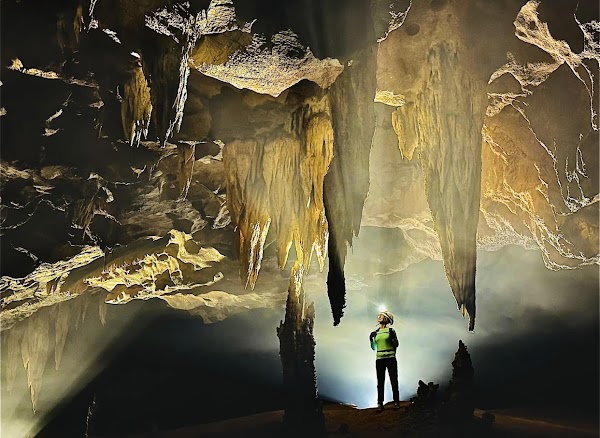 Hang Va Cave 4
