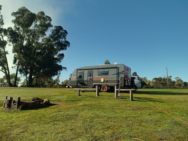 Grampians Old Man Emu Stay 4