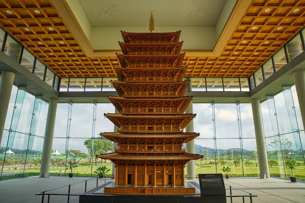 Hwangnyongsa History & Culture Hall