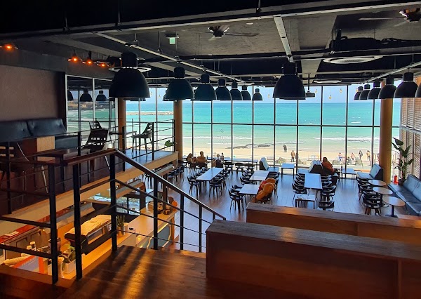 Cafe Mou Moon 1