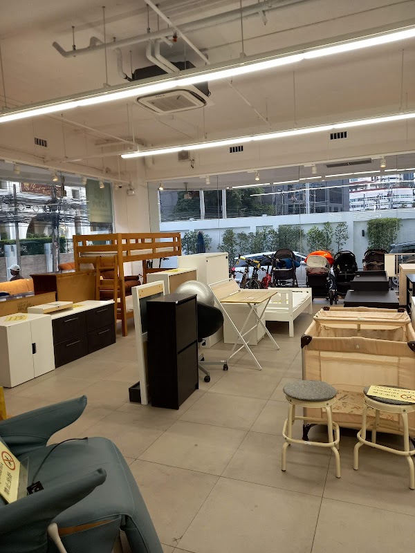 Treasure Factory Sukhumvit 39 5