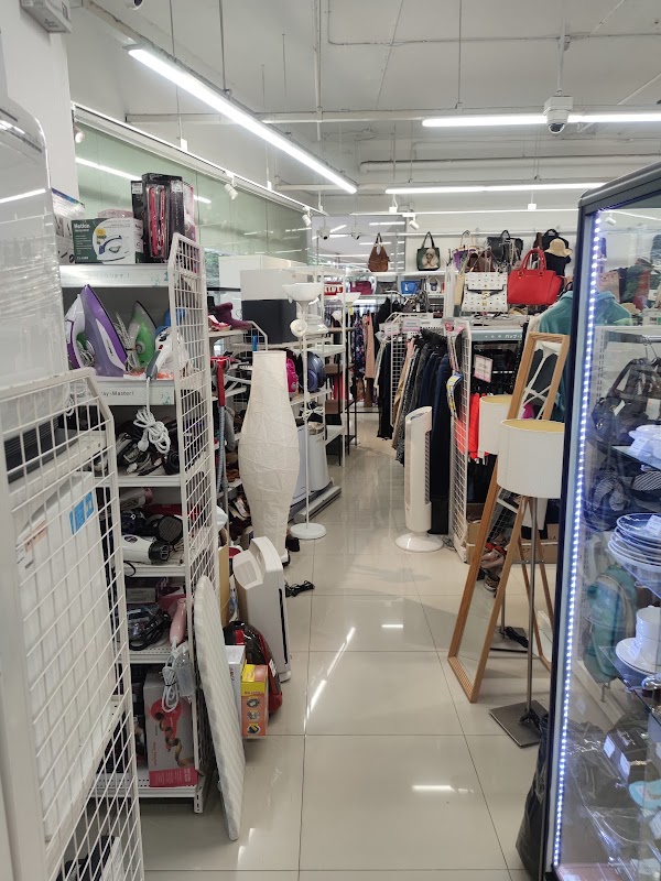 Treasure Factory Sukhumvit 39 4