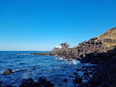 Yongduam Rock 2