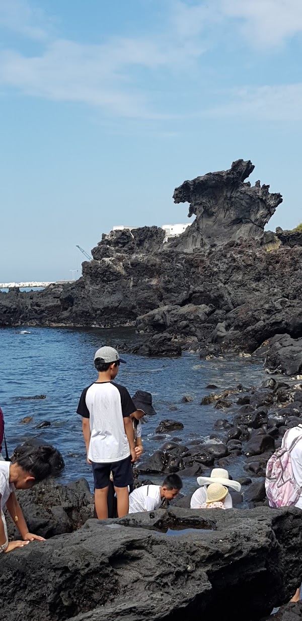 Yongduam Rock 5