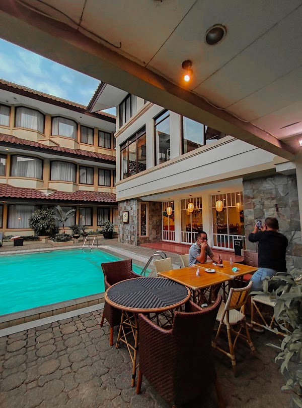 Bentani Hotel & Residence Cirebon 4
