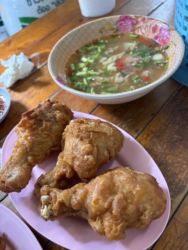 Som Tum Pot-Fried Chicken Store 2