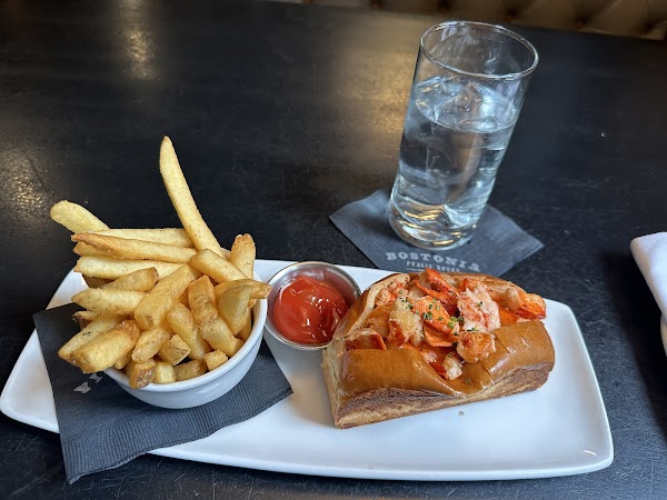 Bostonia Public House 2