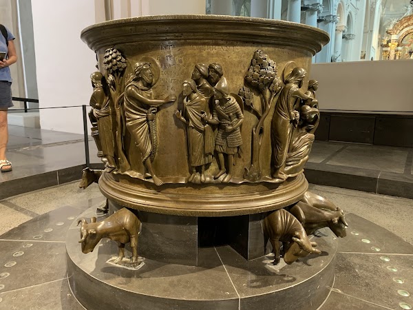 Collegiate Church of Saint Bartholomew 4