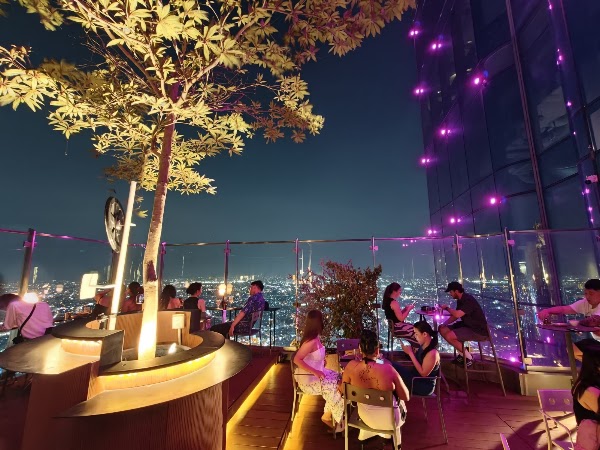 Blank Lounge Landmark - Highest Cafe & Bar Lounge in Vietnam 3