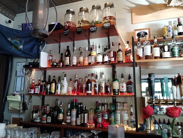 Cottage Street Pub
