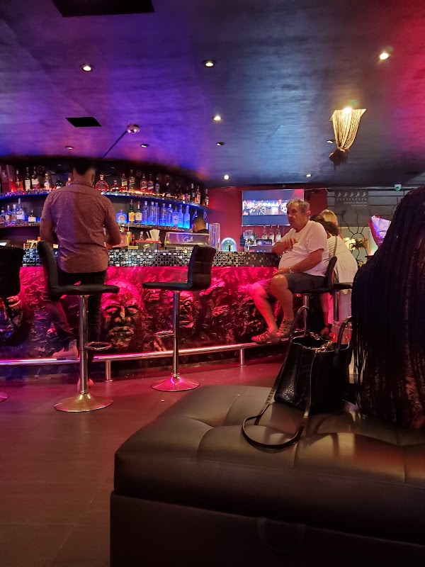 WE Lounge