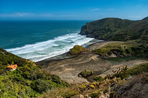 Anawhata Beach