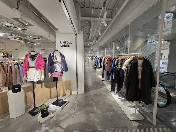 Lotte Young Plaza 3