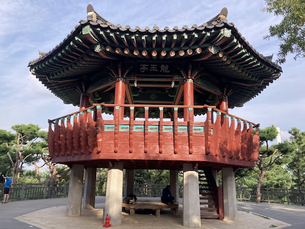 Yong-Wangjeong 1