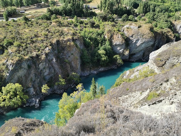 The Argonath (Pillars of the Kings) on the Anduin River - LoTR Lookout 3