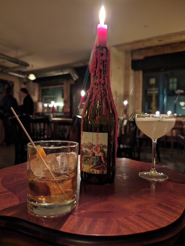 Bar Henrietta 5