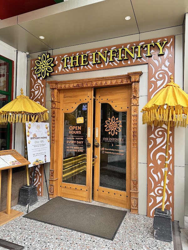 The Infinity Massage Penuin