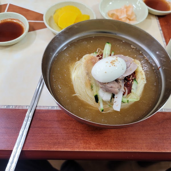 부부만두바지락칼국수 3