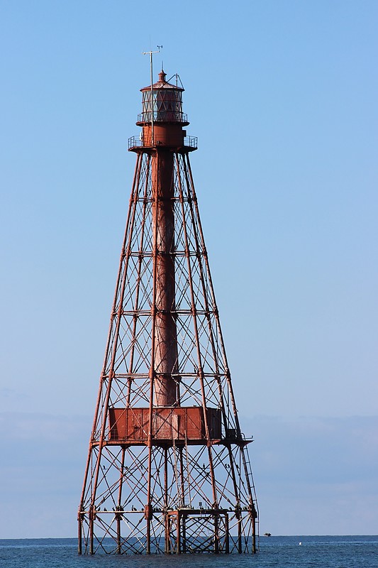 Sombrero Key Light 1