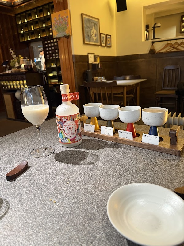 망우약방 (MANGWOO makgeolli Bistro & Pub) 2