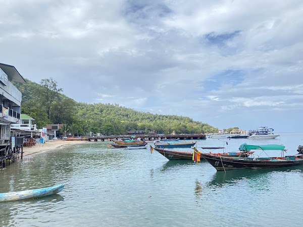 Mae Haad Pier 4