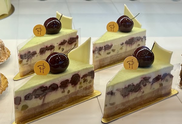 Pierre Hermé Paris Aoyama 2