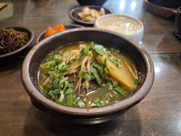 Deoksan Myeongga Cham Beef Gukbap 4