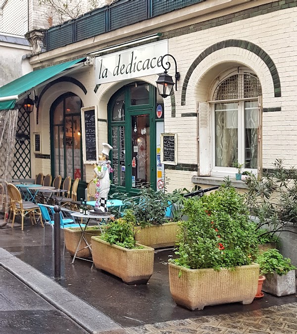 Restaurant La dédicace avec terrasse 1
