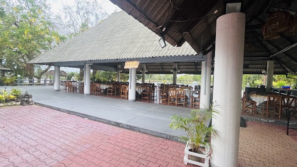 ภัตตาคารริมน้ำไทยวิลเลจภูเก็ต 3