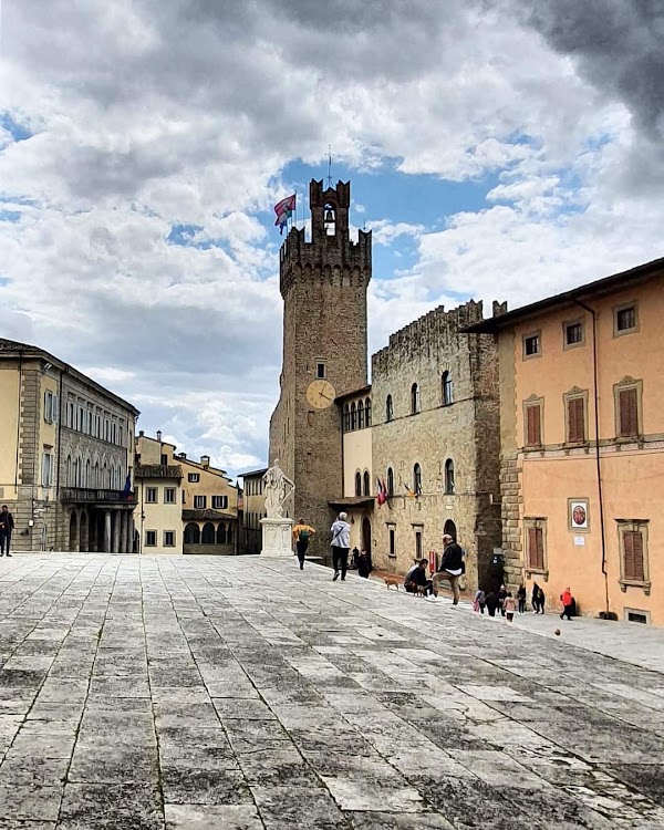 Arezzo 4