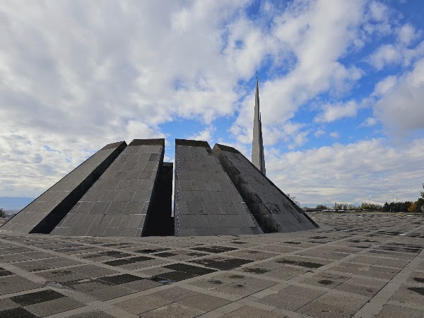Tsitsernakaberd Armenian Genocide Memorial Complex 4