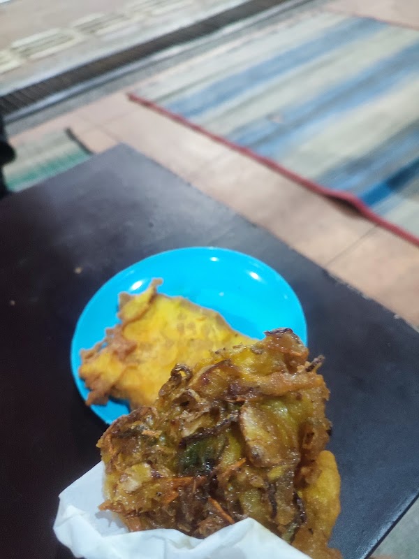 ANGKRINGAN GAJAH MADA 4