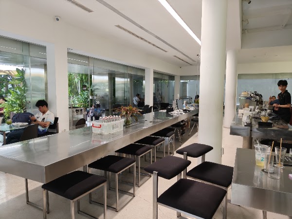 Bosgaurus Coffee Roasters - Saigon Pearl 5