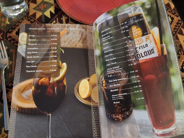 Fisincan Cafe & Restaurant 2