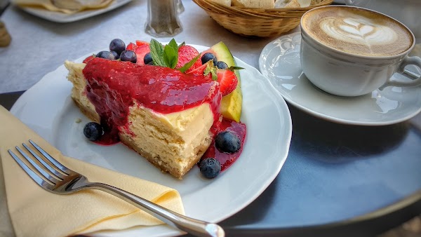 Camelot Cafe 5