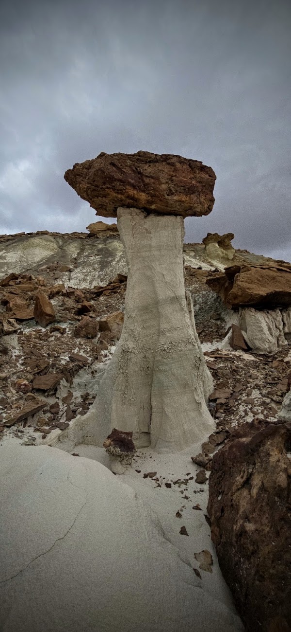 Wahweap Hoodoos Trailhead 4