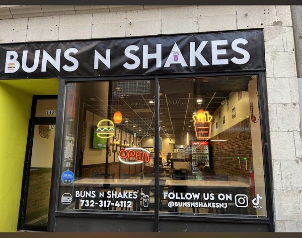 Buns N Shakes 1