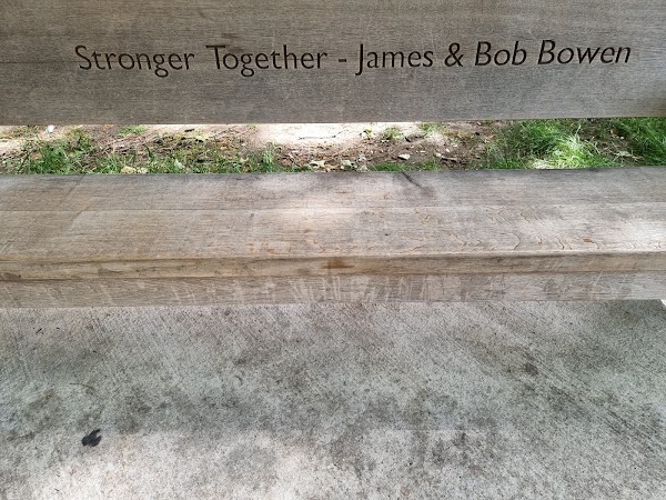 Street Cat Bob memorial statue 2