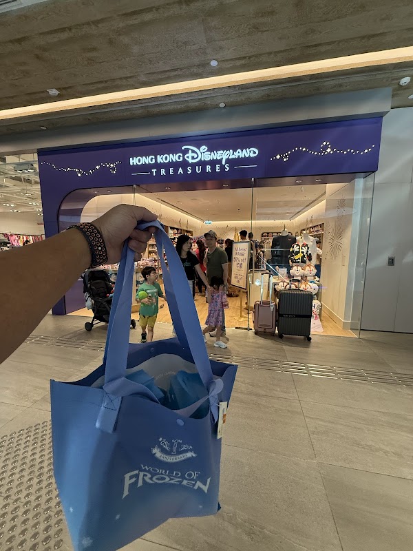 Hong Kong Disneyland Treasures